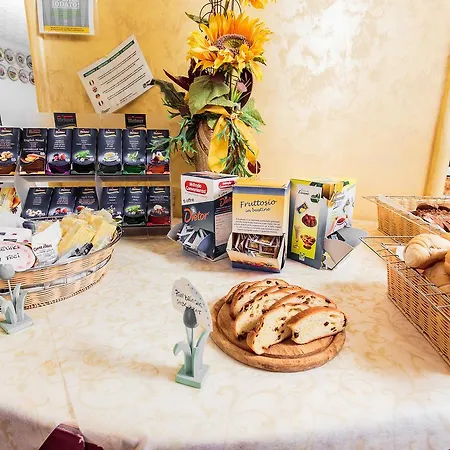 Готель Dolcevita Чезенатіко